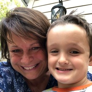 Meet your Posher, Julie